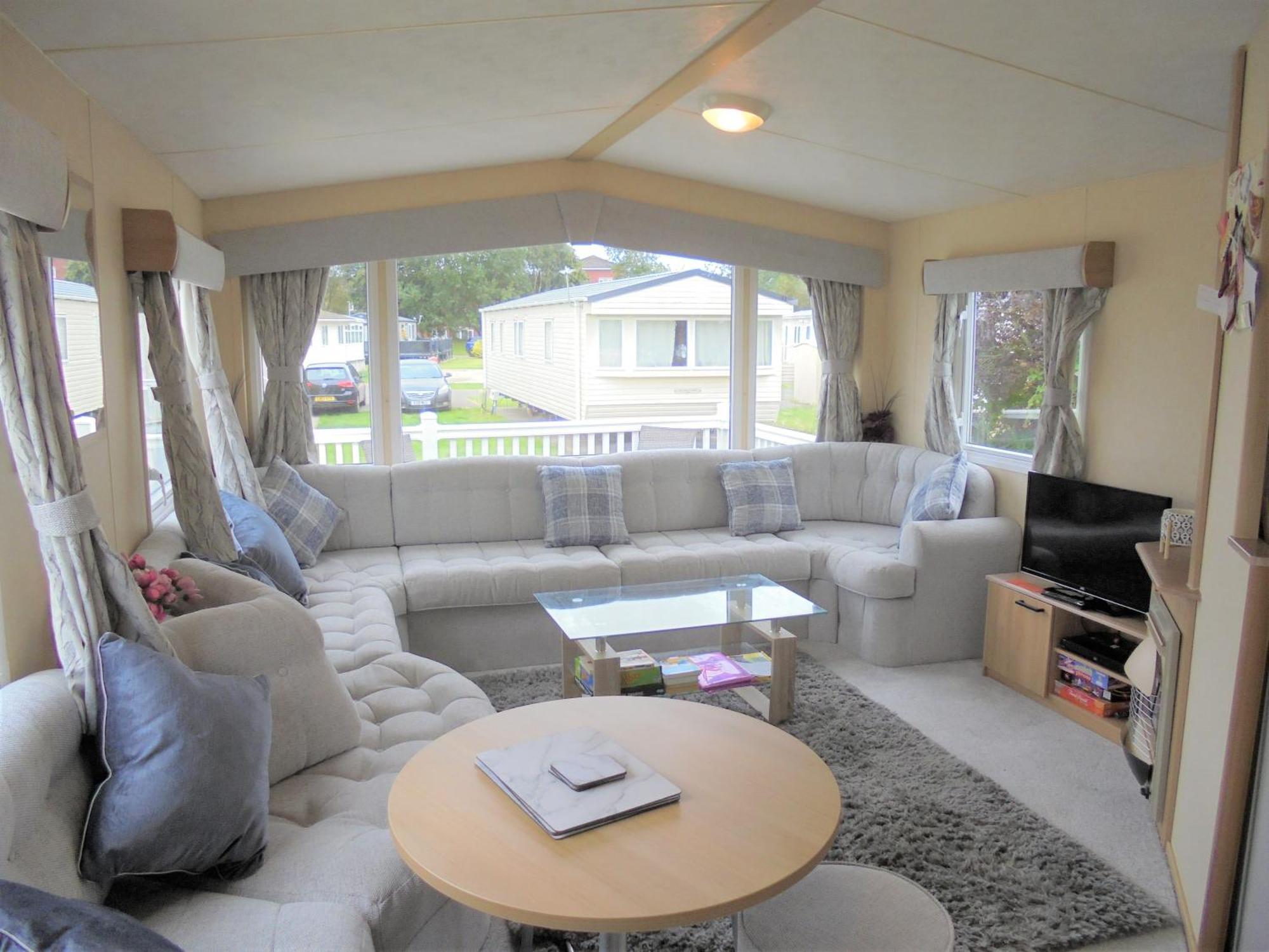 8 Berth On Southview Bowness Heated Apartment *