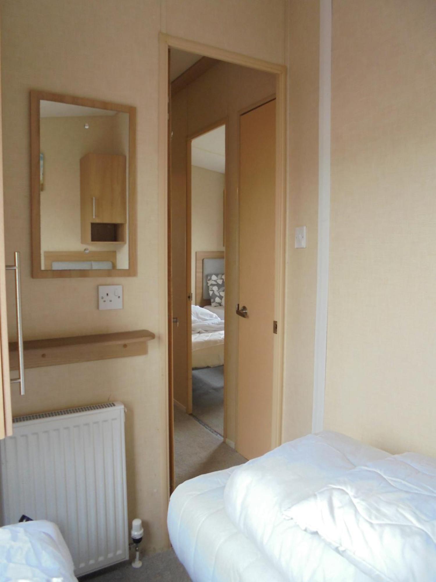 8 Berth On Southview Bowness Heated Apartment *